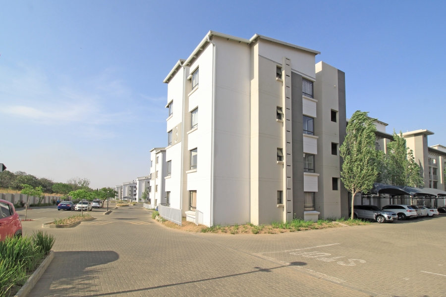 To Let 2 Bedroom Property for Rent in Broadacres Gauteng