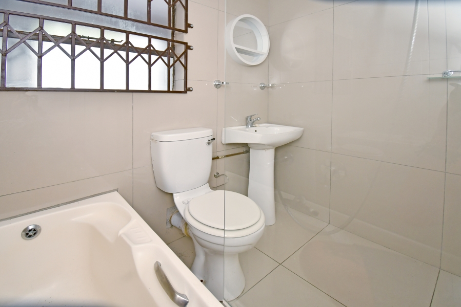 1 Bedroom Property for Sale in Morningside Gauteng