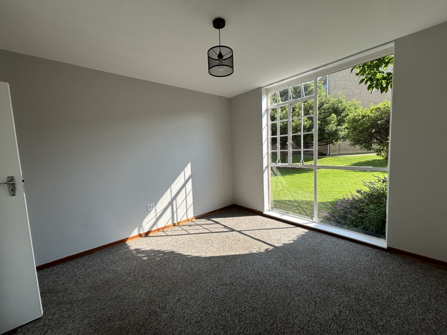 2 Bedroom Property for Sale in Morehill Gauteng