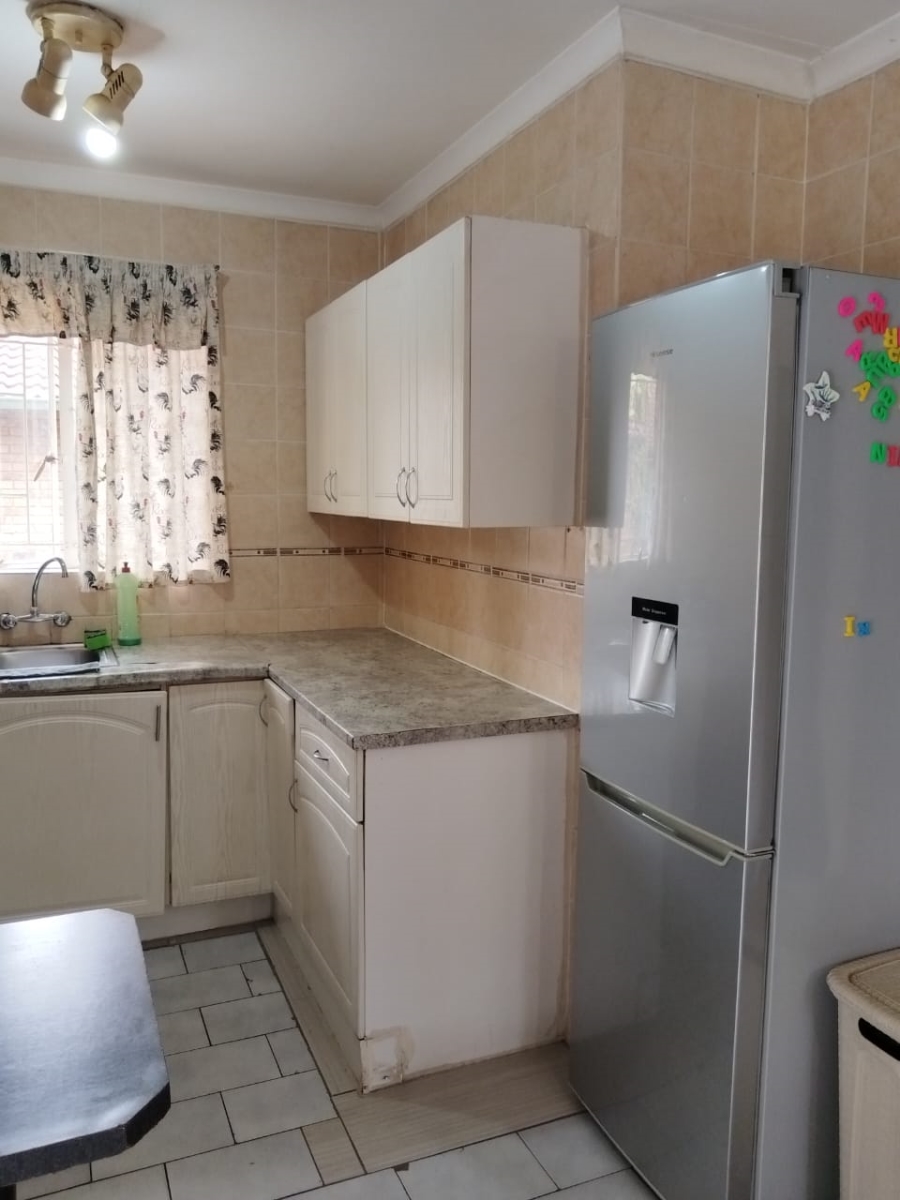 2 Bedroom Property for Sale in Birchleigh Gauteng