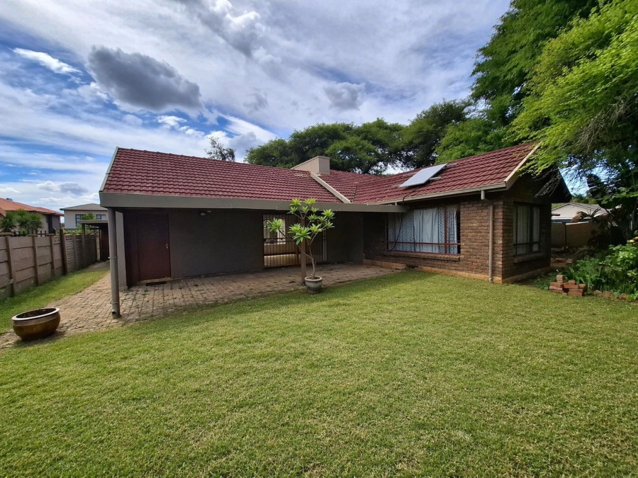 3 Bedroom Property for Sale in Sinoville Gauteng