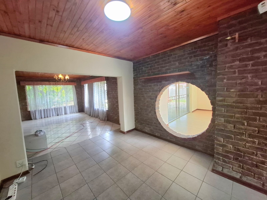 3 Bedroom Property for Sale in Sinoville Gauteng