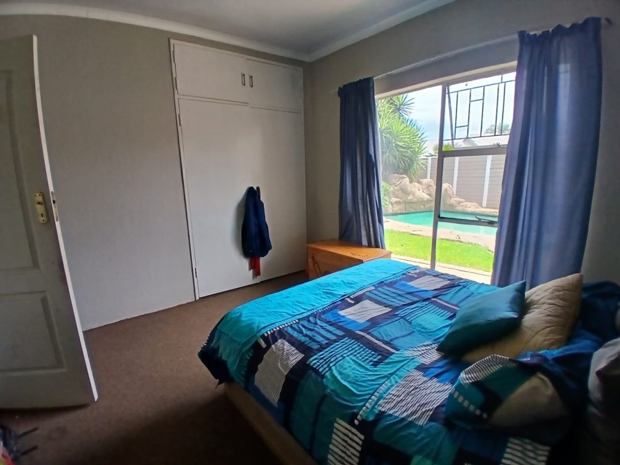 4 Bedroom Property for Sale in Sunair Park Gauteng