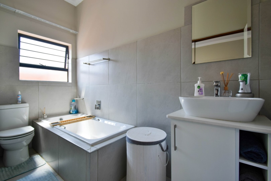 3 Bedroom Property for Sale in Annlin Gauteng