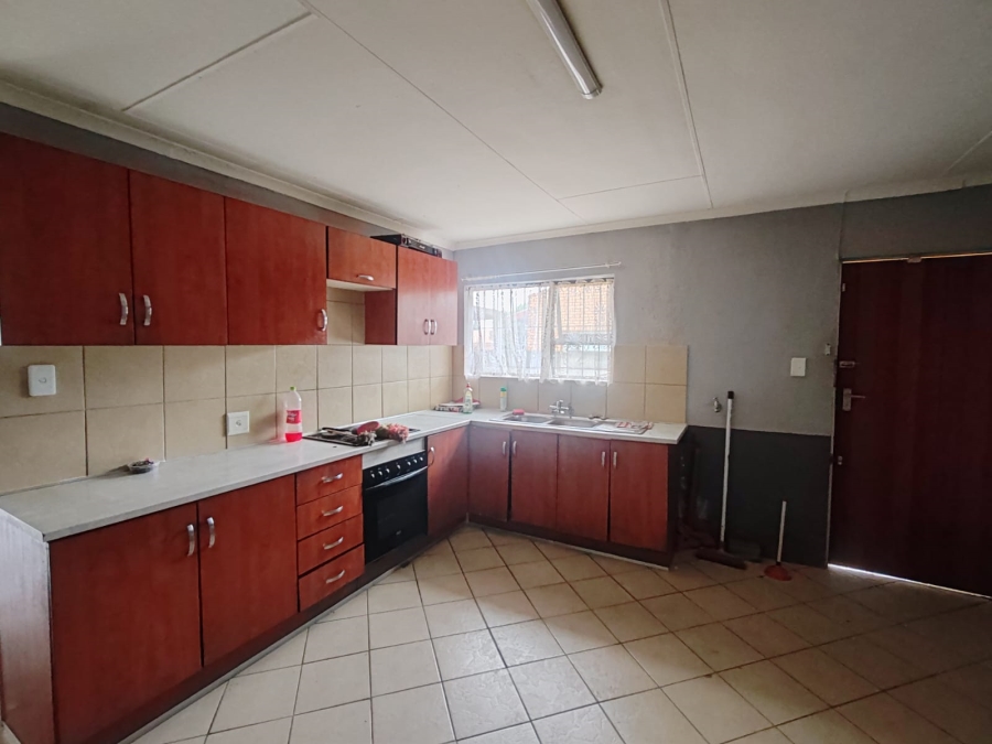 To Let 3 Bedroom Property for Rent in Minnebron Gauteng