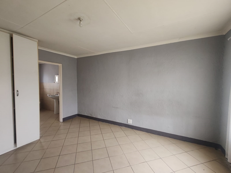 To Let 3 Bedroom Property for Rent in Minnebron Gauteng