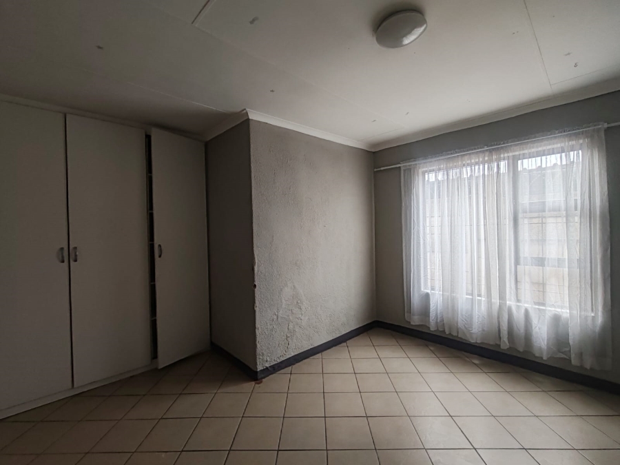 To Let 3 Bedroom Property for Rent in Minnebron Gauteng