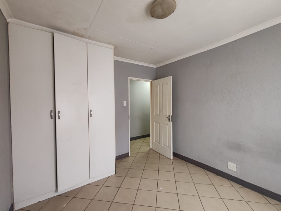 To Let 3 Bedroom Property for Rent in Minnebron Gauteng
