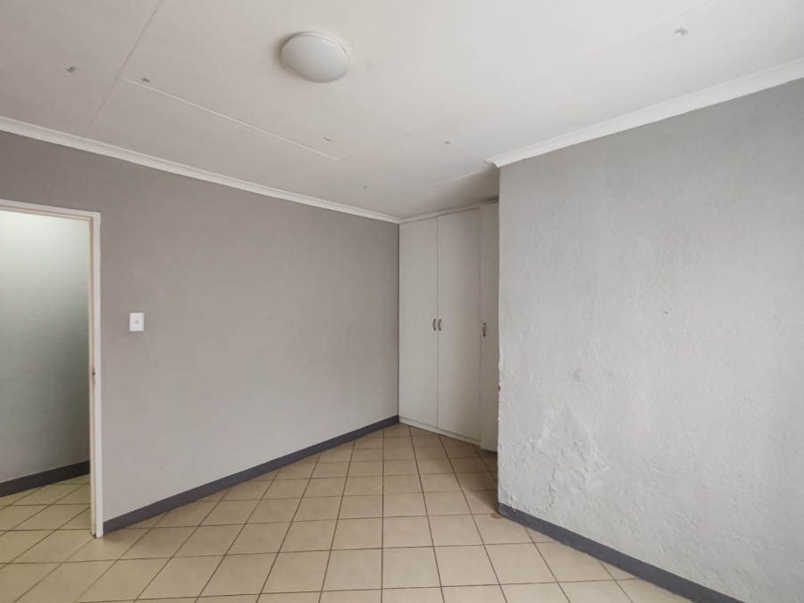 To Let 3 Bedroom Property for Rent in Minnebron Gauteng