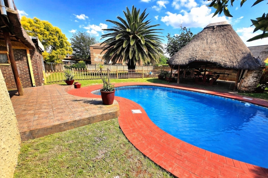 3 Bedroom Property for Sale in Vanderbijlpark SE 2 Gauteng