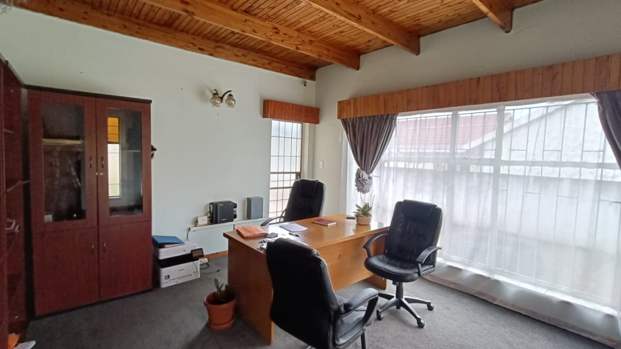 4 Bedroom Property for Sale in Vanderbijlpark SE 7 Gauteng