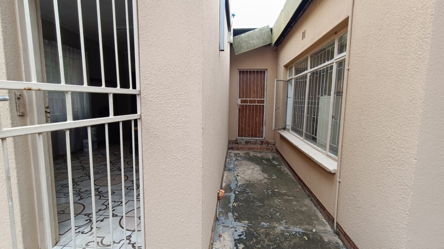 4 Bedroom Property for Sale in Vanderbijlpark SE 7 Gauteng