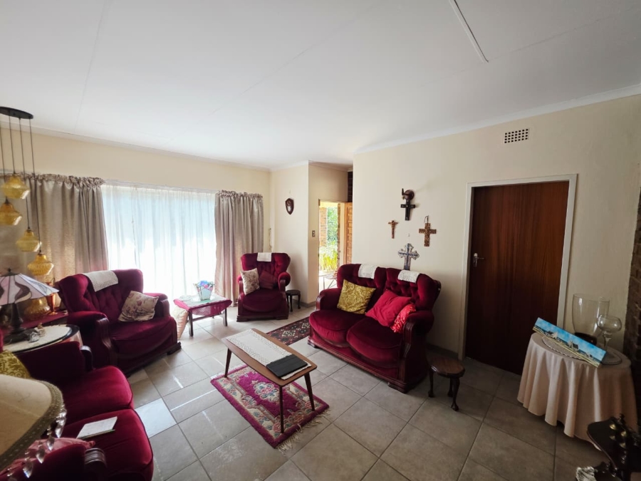 3 Bedroom Property for Sale in Sinoville Gauteng
