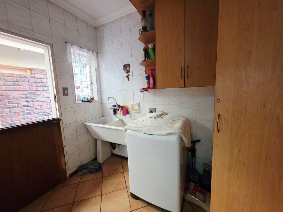3 Bedroom Property for Sale in Sinoville Gauteng