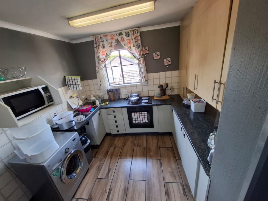 2 Bedroom Property for Sale in Villieria Gauteng