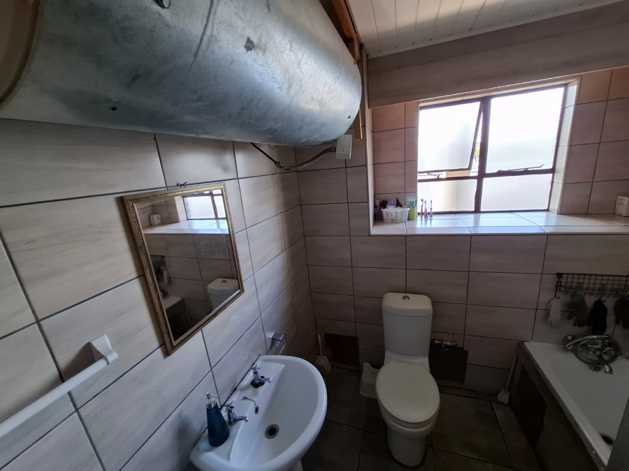 2 Bedroom Property for Sale in Villieria Gauteng