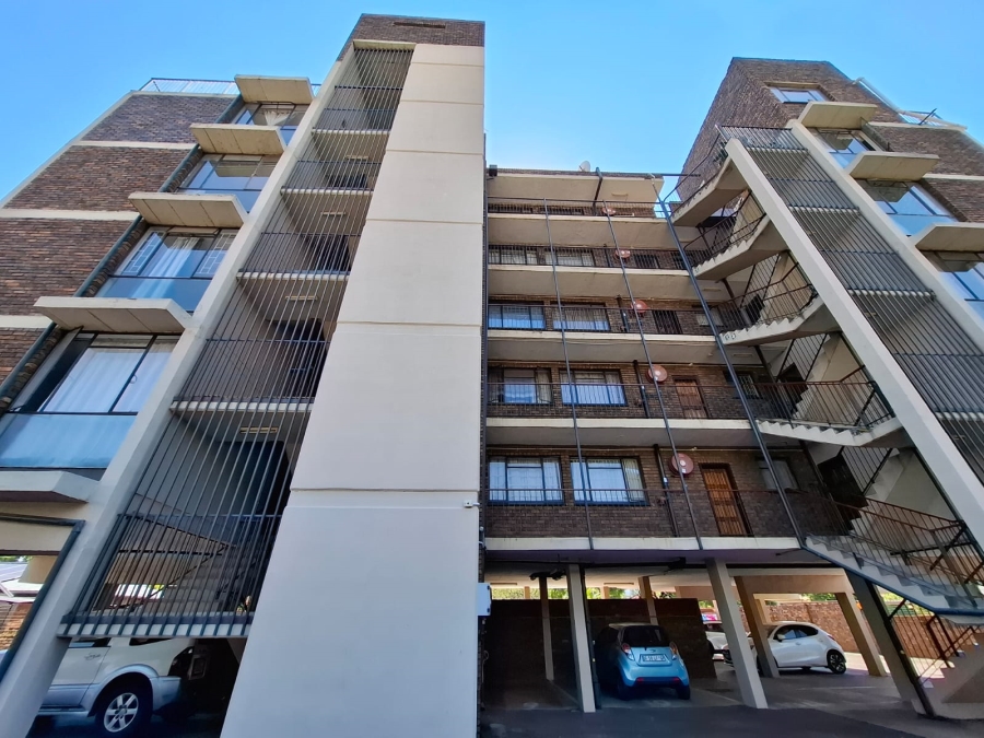 2 Bedroom Property for Sale in Villieria Gauteng