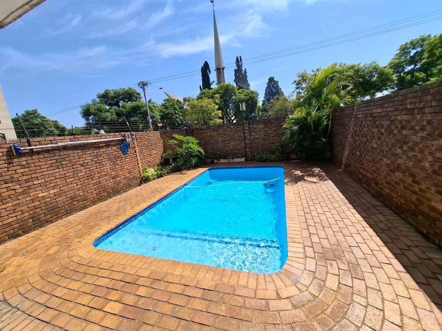 2 Bedroom Property for Sale in Villieria Gauteng