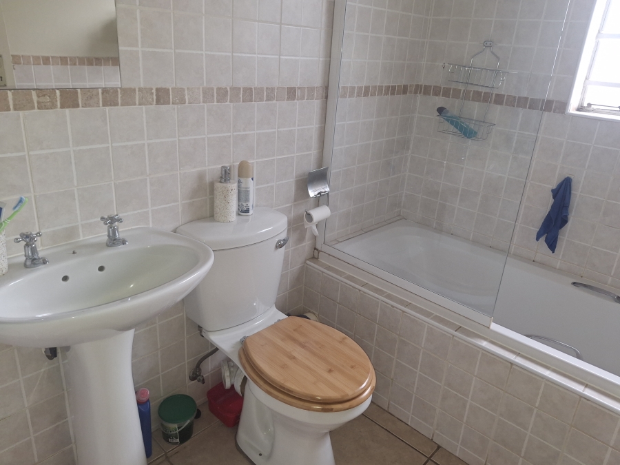 2 Bedroom Property for Sale in Brentwood Gauteng