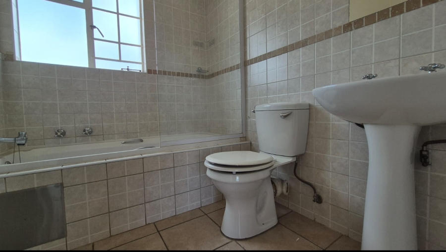 2 Bedroom Property for Sale in Brentwood Gauteng