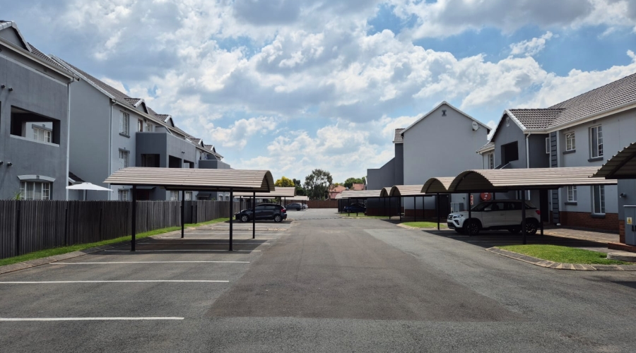 2 Bedroom Property for Sale in Brentwood Gauteng