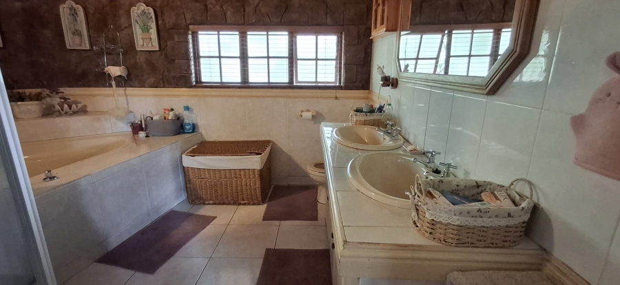 4 Bedroom Property for Sale in Montana Park Gauteng