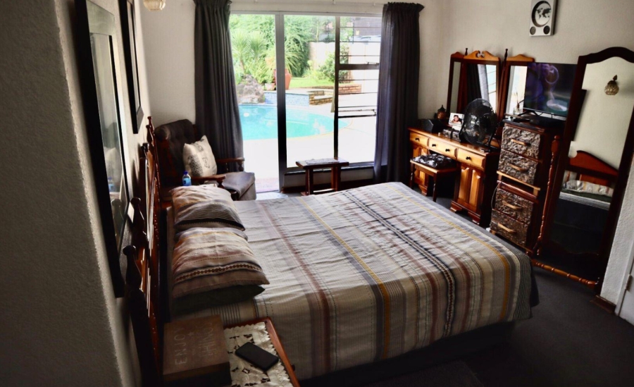 3 Bedroom Property for Sale in Brackenhurst Gauteng