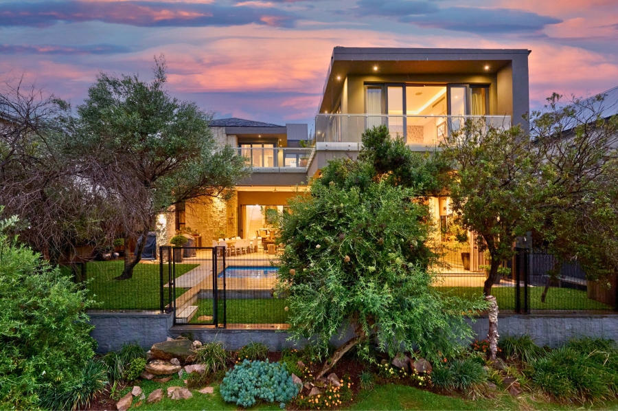 3 Bedroom Property for Sale in Waterfall Country Village Gauteng