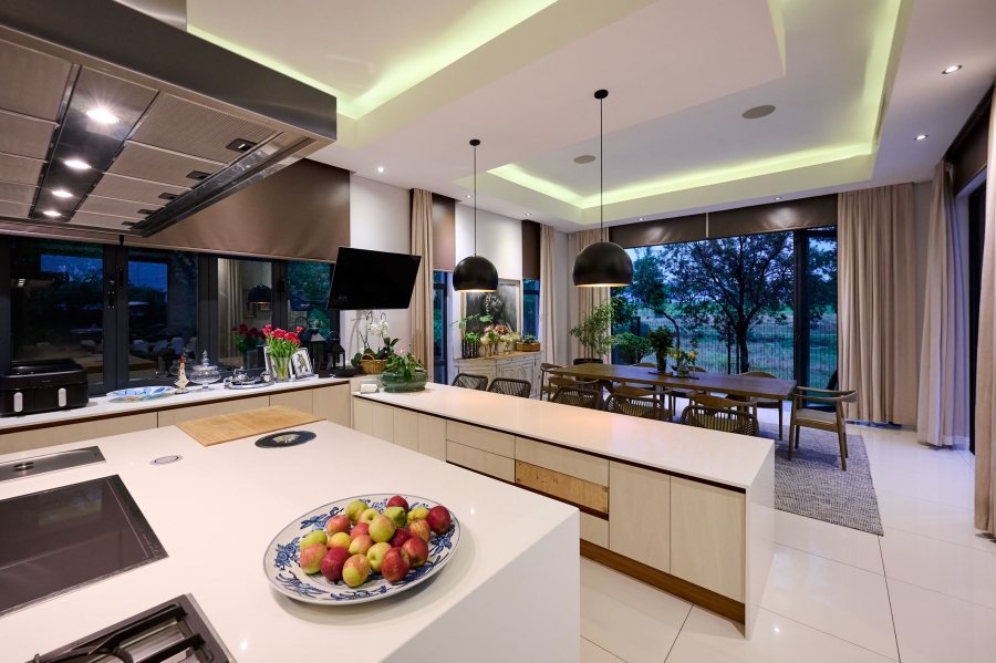 3 Bedroom Property for Sale in Waterfall Country Village Gauteng