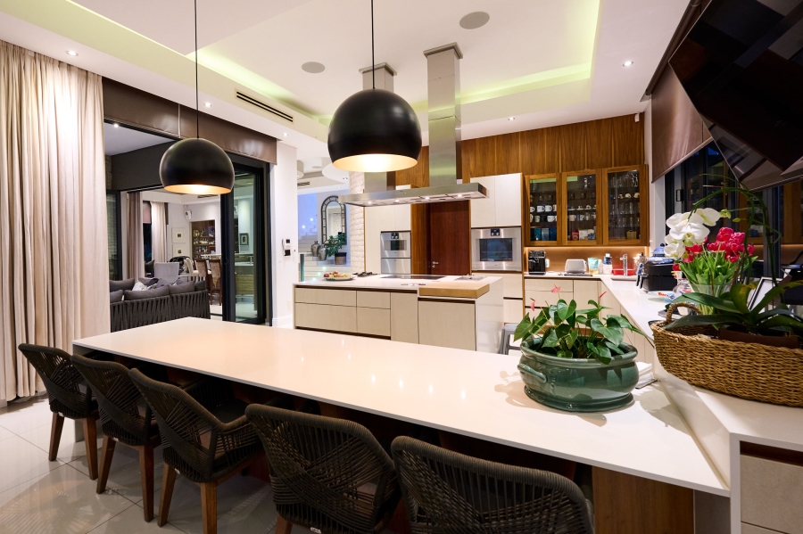 3 Bedroom Property for Sale in Waterfall Country Village Gauteng