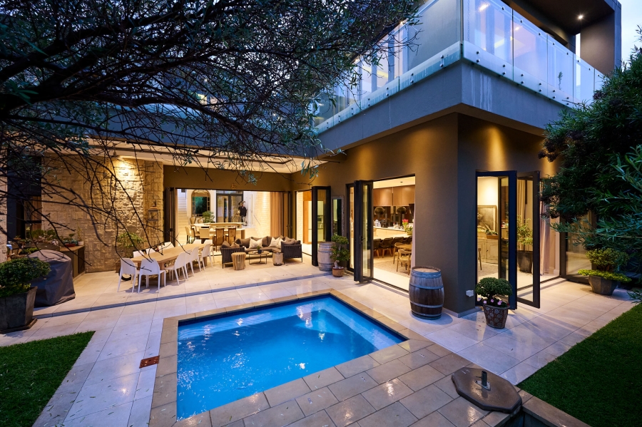 3 Bedroom Property for Sale in Waterfall Country Village Gauteng