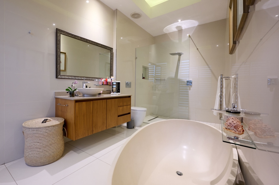 3 Bedroom Property for Sale in Waterfall Country Village Gauteng