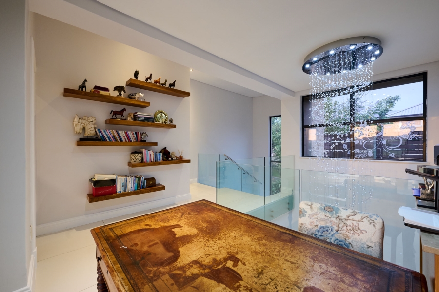 3 Bedroom Property for Sale in Waterfall Country Village Gauteng