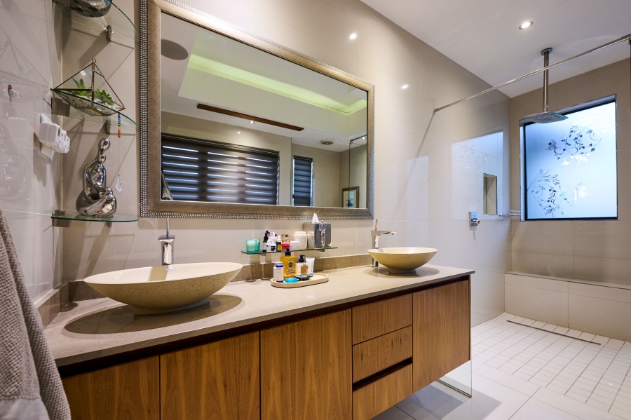 3 Bedroom Property for Sale in Waterfall Country Village Gauteng