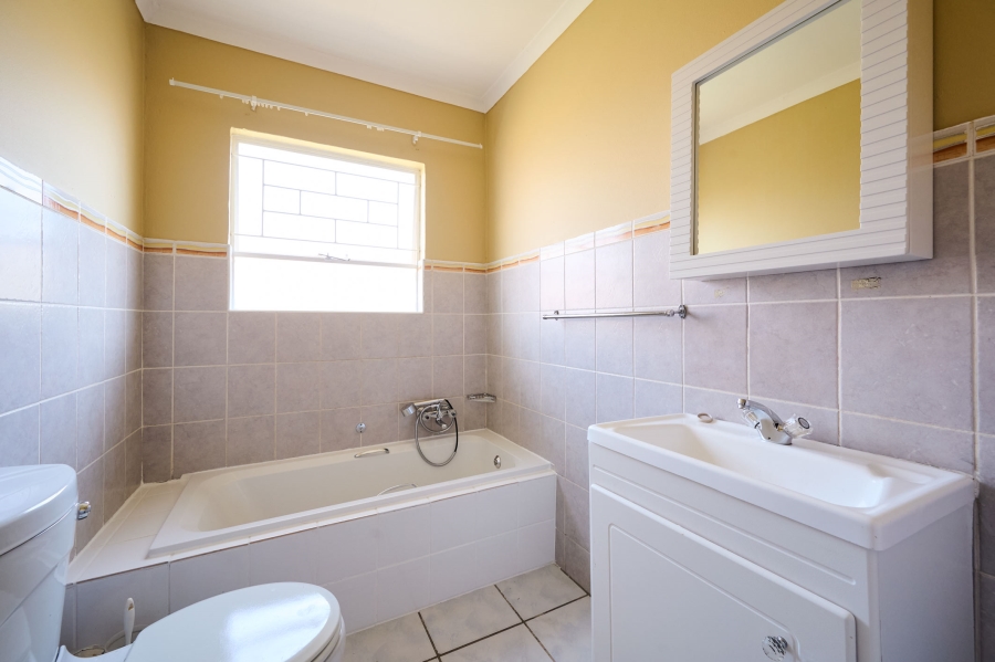 3 Bedroom Property for Sale in Halfway Gardens Gauteng