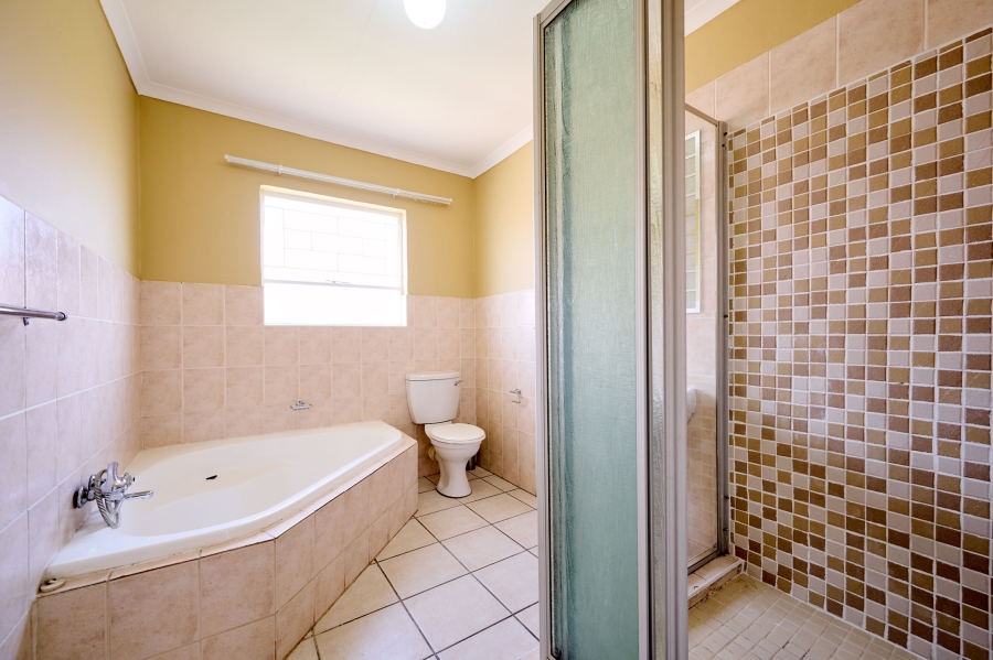 3 Bedroom Property for Sale in Halfway Gardens Gauteng