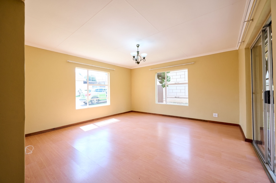 3 Bedroom Property for Sale in Halfway Gardens Gauteng