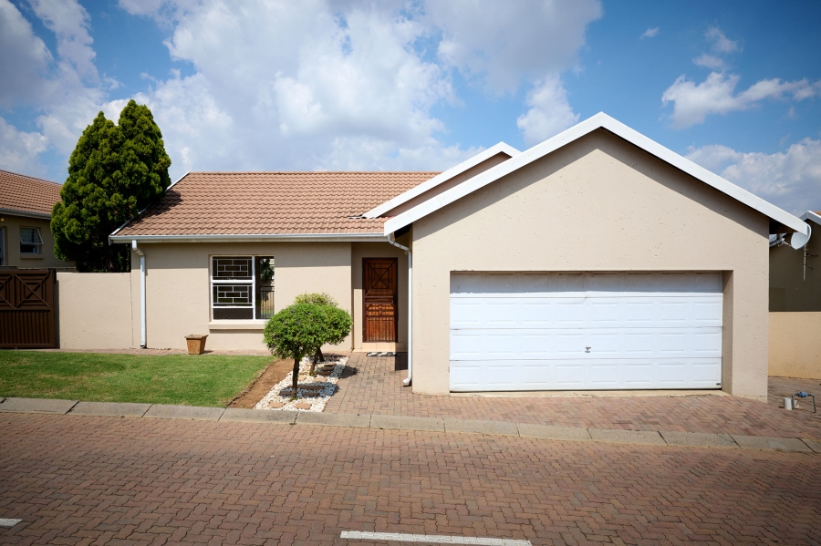 3 Bedroom Property for Sale in Halfway Gardens Gauteng