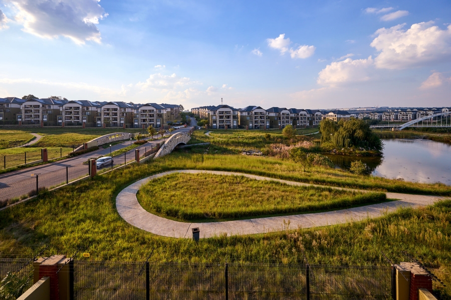 2 Bedroom Property for Sale in Waterfall Gauteng