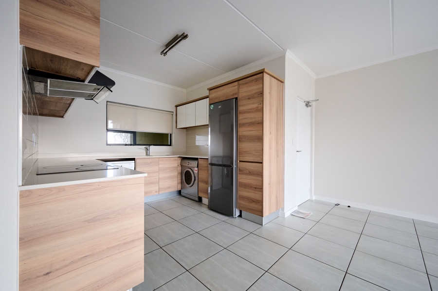 2 Bedroom Property for Sale in Waterfall Gauteng