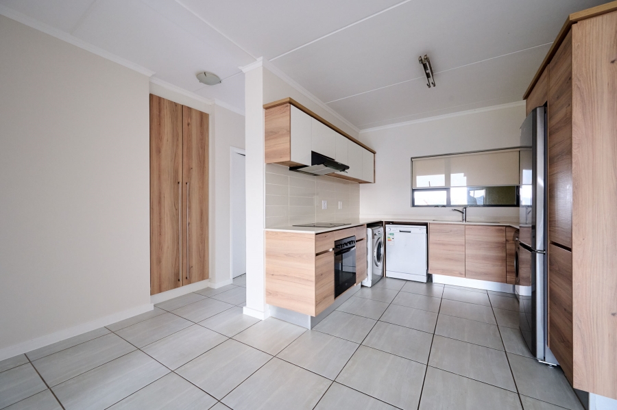 2 Bedroom Property for Sale in Waterfall Gauteng