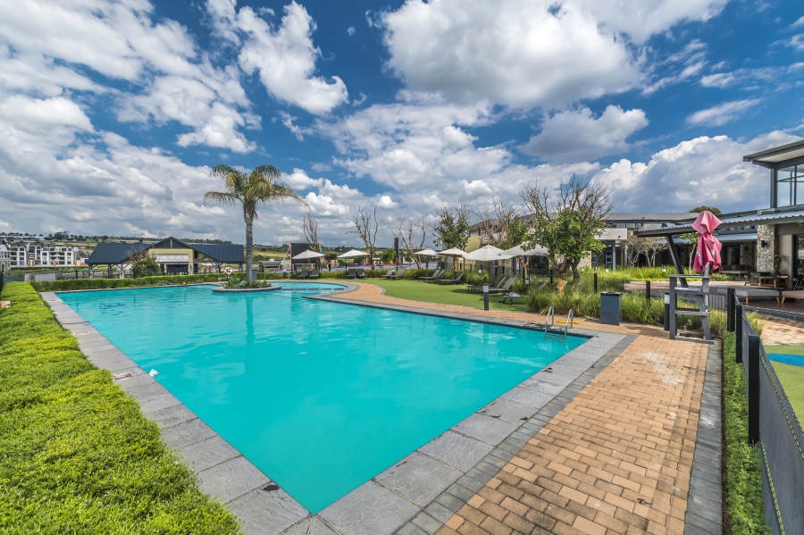 2 Bedroom Property for Sale in Waterfall Gauteng