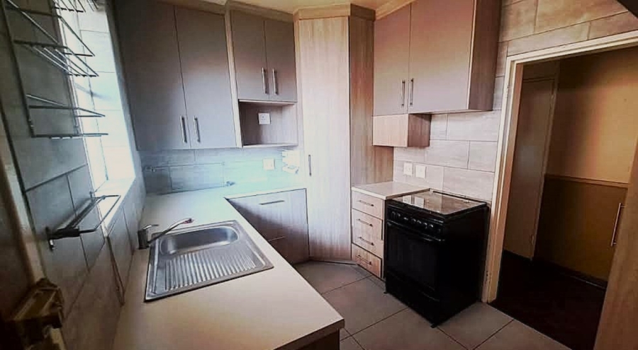 2 Bedroom Property for Sale in Denlee Gauteng