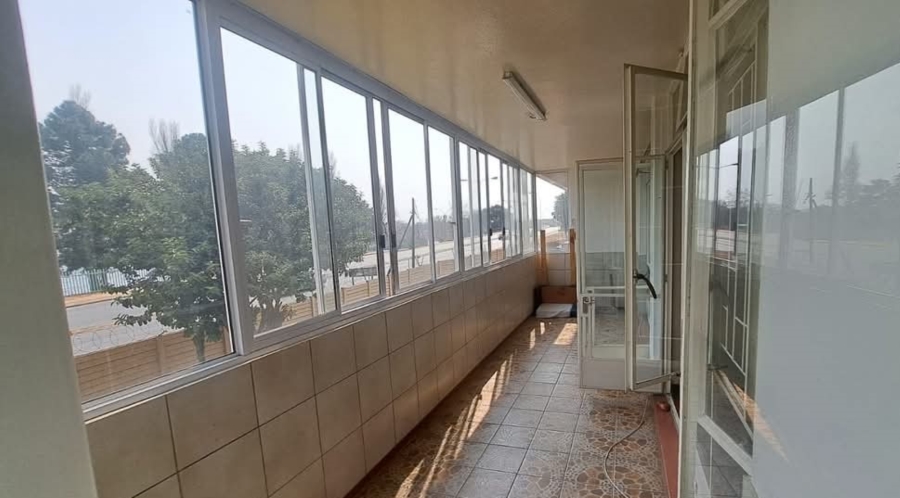 2 Bedroom Property for Sale in Denlee Gauteng