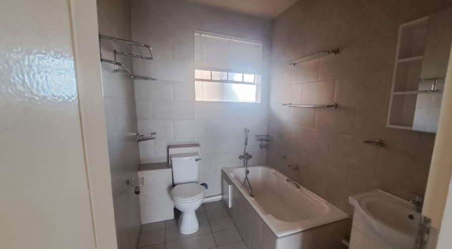 2 Bedroom Property for Sale in Denlee Gauteng