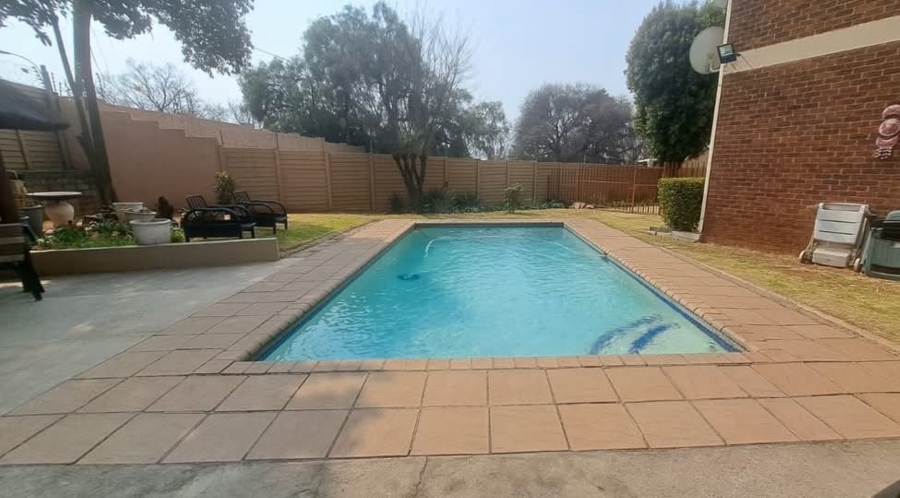 2 Bedroom Property for Sale in Denlee Gauteng