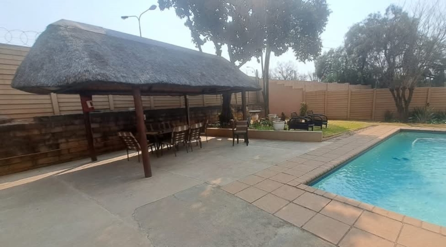 2 Bedroom Property for Sale in Denlee Gauteng
