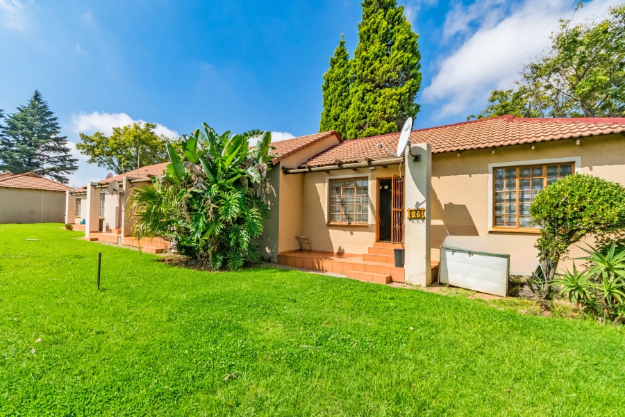 2 Bedroom Property for Sale in Roodepoort West Gauteng