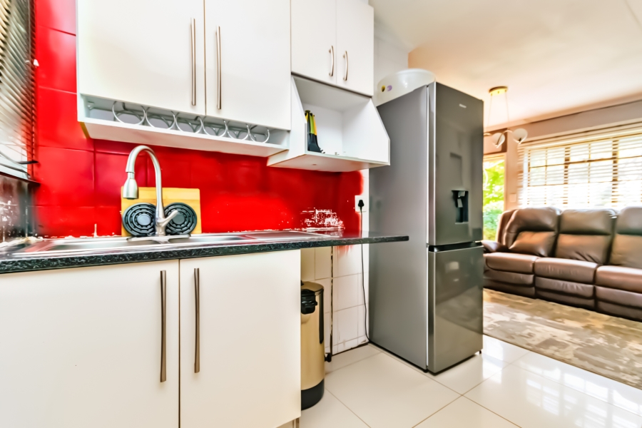 2 Bedroom Property for Sale in Roodepoort West Gauteng