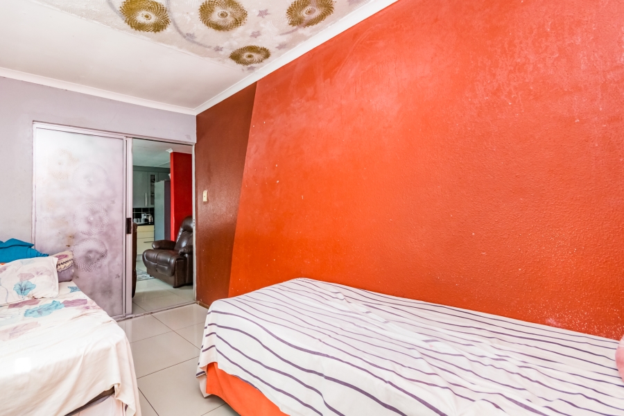 2 Bedroom Property for Sale in Roodepoort West Gauteng